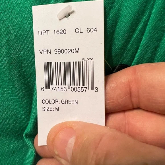 Womens Top, label only says There Is A Star In Every Woman ! - Picture 3 of 3